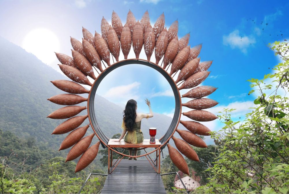 Tạo dáng đứng “nàng thơ” trên tổ chim